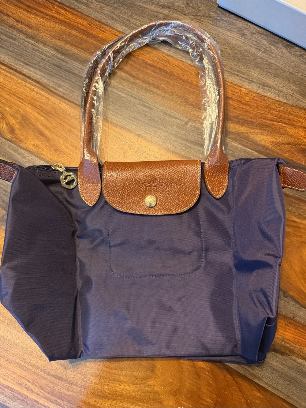 Source Unknown: Elegant Blue Women's Handbag - Picture 2 of 5